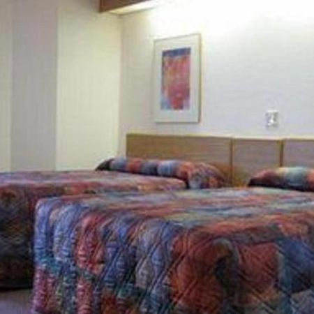 Hotel Markle In I-69 ภายนอก รูปภาพ