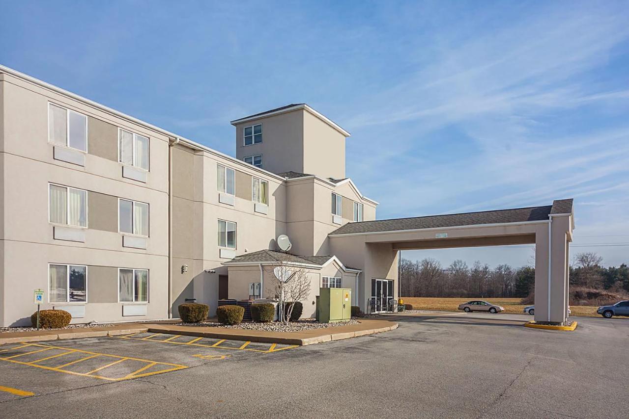 Hotel Markle In I-69 ภายนอก รูปภาพ