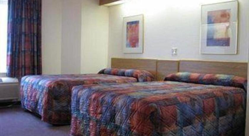 Hotel Markle In I-69 ภายนอก รูปภาพ
