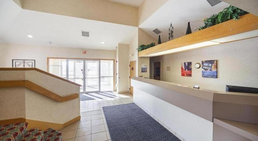 Hotel Markle In I-69 ภายนอก รูปภาพ